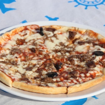 Ergenenin Sakl Cenneti ilek Tarlasnda ilek Cafede Kahvalt Hizmeti Balad..